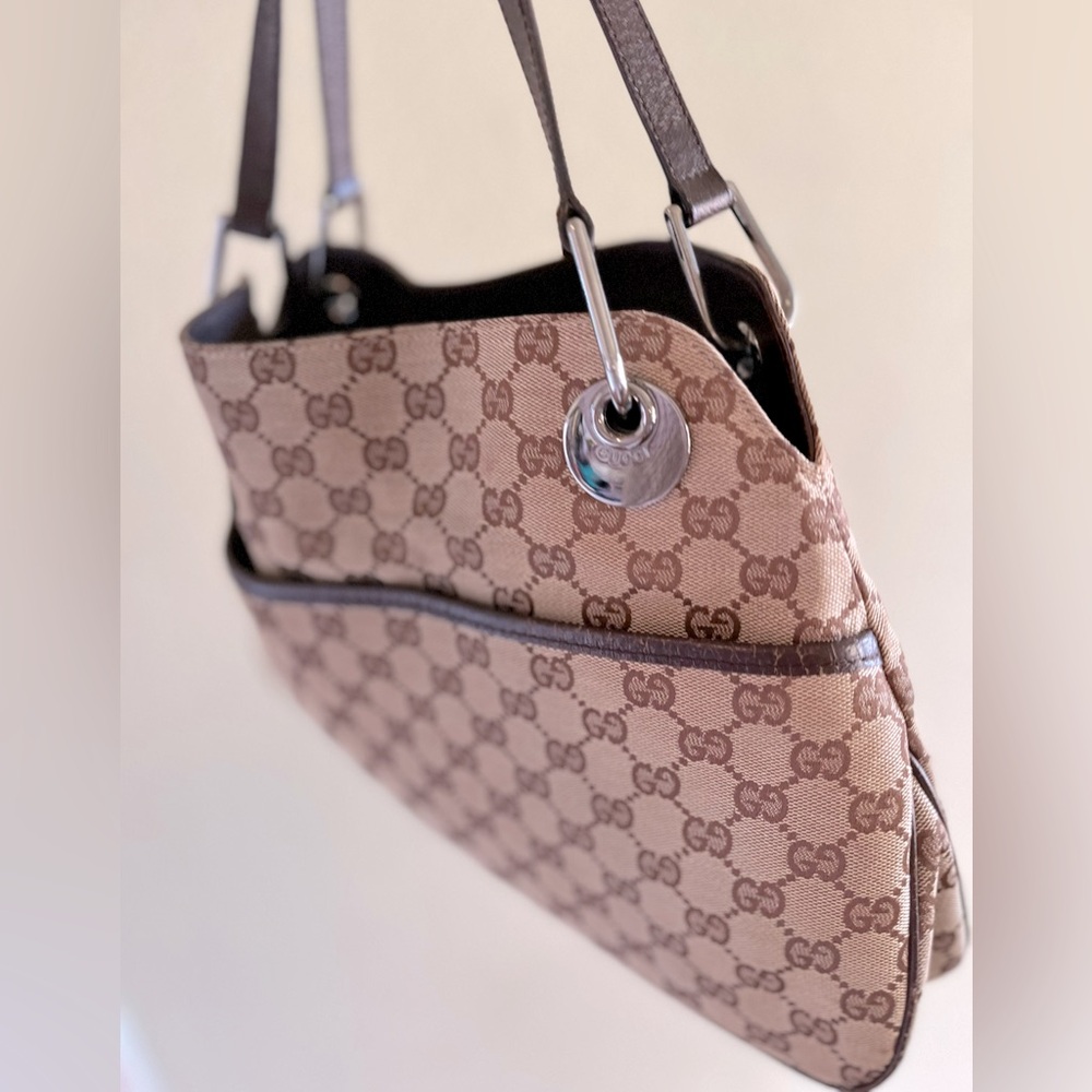 Gucci Eclipse Shoulder Bag - Picture 7 of 11